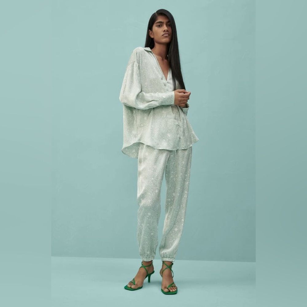 ZARA PRINTED SATIN SHIRT AND JOGGING PANTS 2 PIECE SET
